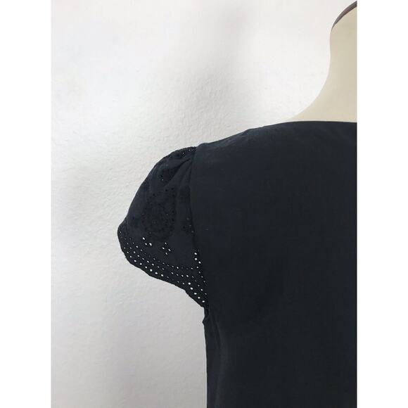 Uniqlo Embroidered Scalloped Hem A-Line Shift Dress - Picture 6 of 7